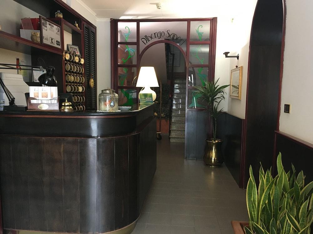 阿尔贝格萨珀丽酒店 托莱 外观 照片